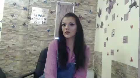 Snapshot of lovediamond1 chatting on 12/01/24, 06:52 mary online show from 12/01/24, 06:52