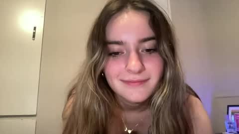 Snapshot of lovefromrose1 chatting on 06/22/26, 03:25 Olivia Rose online show from 06/22/26, 03:25