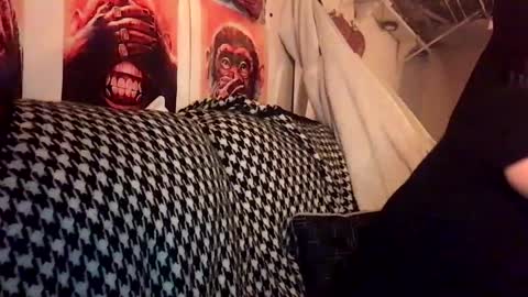 Snapshot of lovefuckingnsucking chatting on 01/28/25, 04:08 Ashley and Leon online show from 01/28/25, 04:08