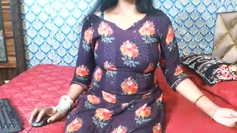 Divya online show from 11/05/25, 03:34
