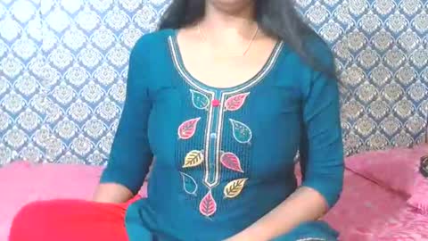 Snapshot of lovefunnitya chatting on 05/16/26, 10:47 Divya online show from 05/16/26, 10:47