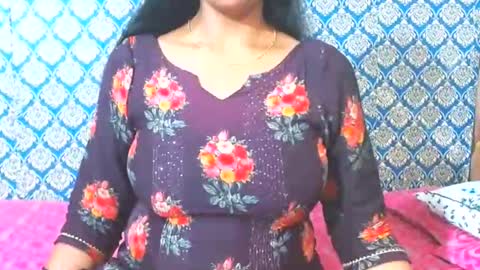 Snapshot of lovefunnitya chatting on 05/18/26, 08:09 Divya online show from 05/18/26, 08:09