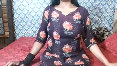 Snapshot of lovefunnitya chatting on 06/07/26, 09:57 Divya online show from 06/07/26, 09:57