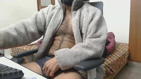 Snapshot of lovehairyindian chatting on 01/10/26, 07:04 Indian hairy online show from 01/10/26, 07:04