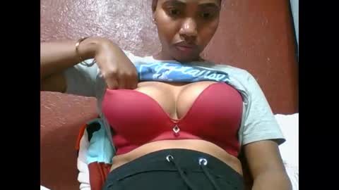 loveinlife750427 online show from 09/19/25, 05:53