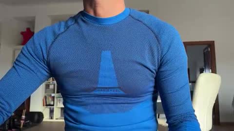 Snapshot of loveisperfect chatting on 12/14/25, 08:09 Loveisperfect online show from 12/14/25, 08:09