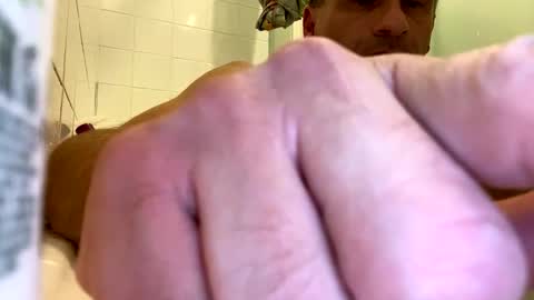 Snapshot of loveit23456 chatting on 09/14/25, 10:09 getnaked123 online show from 09/14/25, 10:09