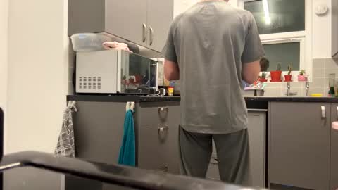 Snapshot of loveit23456 chatting on 02/11/26, 01:32 getnaked123 online show from 02/11/26, 01:32