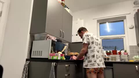 Snapshot of loveit23456 chatting on 02/19/26, 05:42 getnaked123 online show from 02/19/26, 05:42