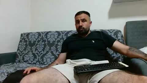 Snapshot of loveivat80 chatting on 04/18/26, 05:28 loveivat80 online show from 04/18/26, 05:28