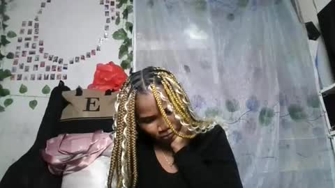 lovelaspice online show from 06/10/26, 07:24