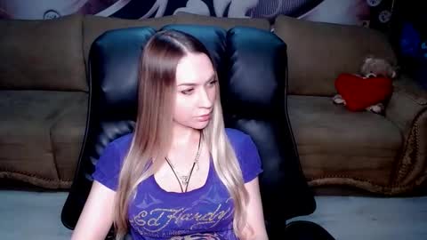 private open online show from 12/03/25, 04:16