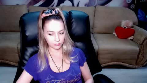 private open online show from 04/06/26, 12:17
