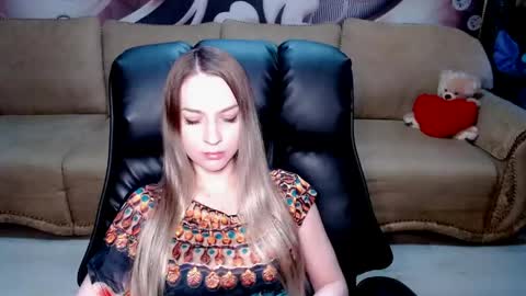 private open online show from 04/17/26, 02:09
