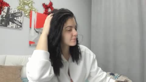 Snapshot of lovely__audrey chatting on 12/14/25, 01:22 lovely__audrey online show from 12/14/25, 01:22