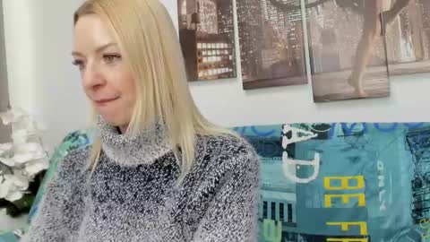 Snapshot of lovely__audrey chatting on 02/24/26, 08:34 lovely__audrey online show from 02/24/26, 08:34