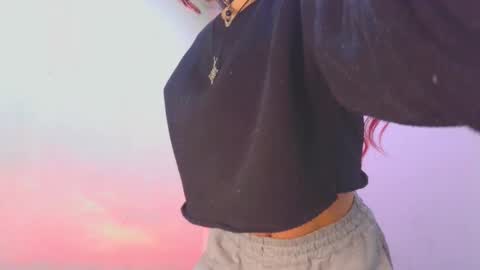 Snapshot of lovely_akira_xwx chatting on 01/15/26, 06:29 Tami online show from 01/15/26, 06:29