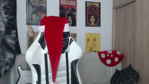 Cassie online show from 12/31/24, 05:11