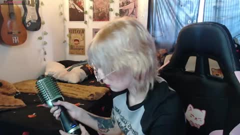 Cassie online show from 05/15/26, 07:54