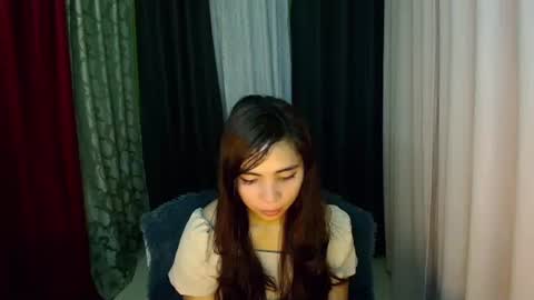 Snapshot of lovely_cummerx chatting on 12/22/24, 02:39 JAM online show from 12/22/24, 02:39