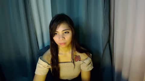 Snapshot of lovely_cummerx chatting on 01/01/25, 04:39 JAM online show from 01/01/25, 04:39