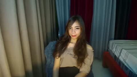 Snapshot of lovely_cummerx chatting on 11/30/25, 12:47 JAM online show from 11/30/25, 12:47