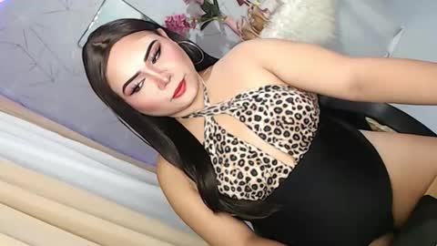 Lovely Dale online show from 10/24/25, 04:03