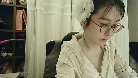 Snapshot of lovely_dana chatting on 02/11/25, 05:50 DANA KIM online show from 02/11/25, 05:50