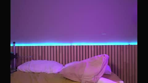 Emma online show from 01/15/25, 05:05