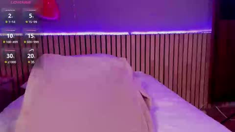 Emma online show from 02/15/25, 03:39