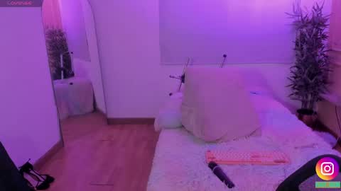 Emma online show from 05/02/26, 01:05