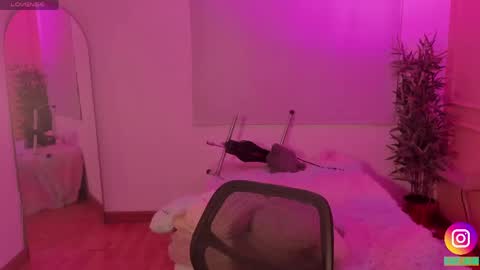 Emma online show from 05/07/26, 01:16