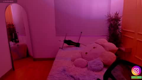 Emma online show from 05/13/26, 01:30