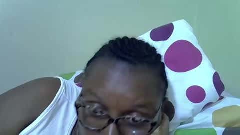 Snapshot of lovely_gee chatting on 04/21/26, 01:42 sexylover online show from 04/21/26, 01:42
