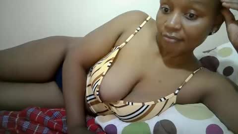 Snapshot of lovely_gee chatting on 05/09/26, 07:19 sexylover online show from 05/09/26, 07:19