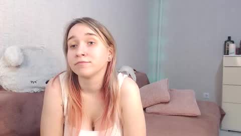 Lovely Hayley online show from 11/07/25, 09:26