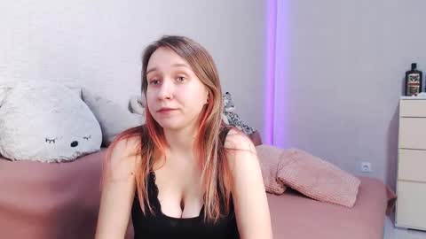 Lovely Hayley online show from 04/30/26, 09:41