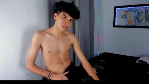 Snapshot of lovely_horny713 chatting on 04/13/26, 03:06 Salo online show from 04/13/26, 03:06