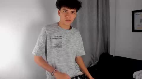 Snapshot of lovely_horny713 chatting on 04/19/26, 11:09 Salo online show from 04/19/26, 11:09