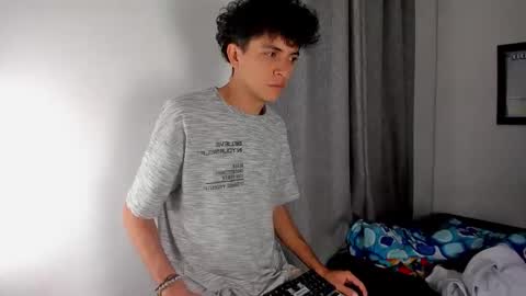 Snapshot of lovely_horny713 chatting on 04/19/26, 09:50 Salo online show from 04/19/26, 09:50