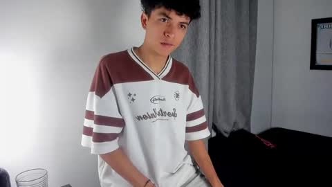 Snapshot of lovely_horny713 chatting on 04/21/26, 11:05 Salo online show from 04/21/26, 11:05