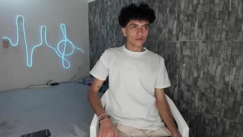 Snapshot of lovely_horny713 chatting on 04/25/26, 12:30 Salo online show from 04/25/26, 12:30