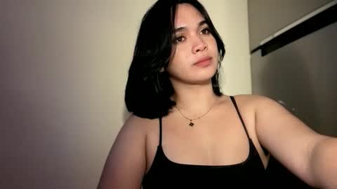 Snapshot of lovely_kurtny04 chatting on 10/28/25, 03:58 LOVE online show from 10/28/25, 03:58