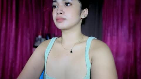 Snapshot of lovely_kurtny04 chatting on 04/26/26, 02:09 LOVE online show from 04/26/26, 02:09