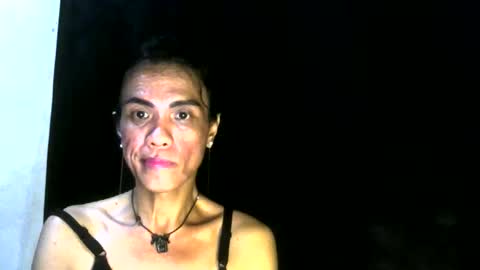 Snapshot of lovely_manificent4u chatting on 06/05/26, 10:37 Lest online show from 06/05/26, 10:37