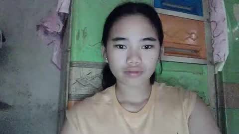 Snapshot of lovely_marie572336 chatting on 02/22/26, 12:01 lovely_marie572336 online show from 02/22/26, 12:01