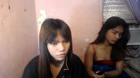 Snapshot of lovely_oliviax chatting on 06/13/26, 01:14 KATE online show from 06/13/26, 01:14