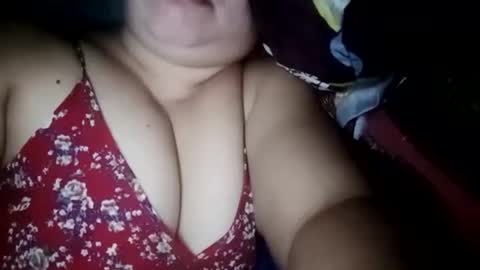 Snapshot of lovely_orchid chatting on 12/26/24, 02:27 lovely_orchid online show from 12/26/24, 02:27