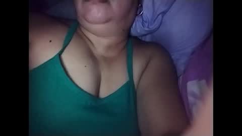 Snapshot of lovely_orchid chatting on 10/26/25, 01:17 lovely_orchid online show from 10/26/25, 01:17