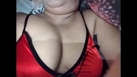 Snapshot of lovely_orchid chatting on 05/16/26, 01:21 lovely_orchid online show from 05/16/26, 01:21
